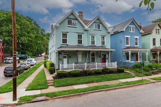 Building Photo - 1438 Pullan Ave Unit 2