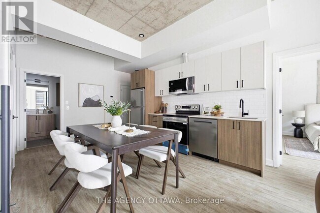 Photo - 56 Bayswater Ave Unit 202