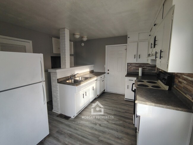 Photo - 2608 Crystal St