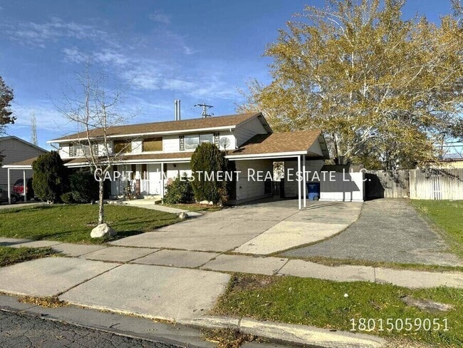 Building Photo - 3842 Dean Dr Unit B