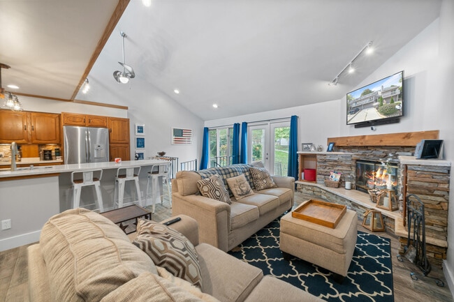 Photo - 814 Kendall Ln