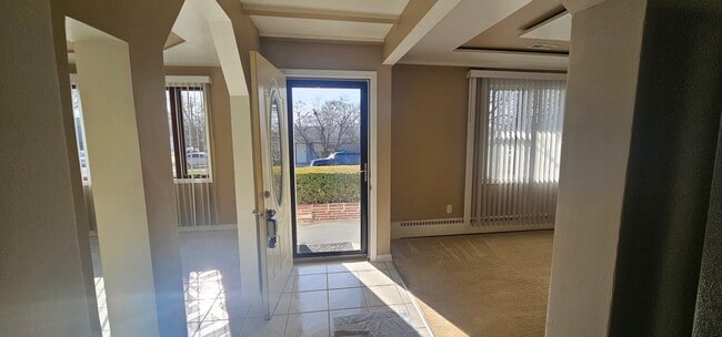 Photo - 1055 Kenmore Ave