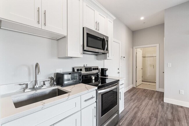 Photo - 163 Nantasket Ave