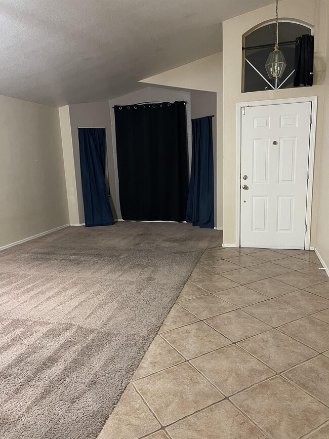 Photo - 922 W Sierra Madre Ave