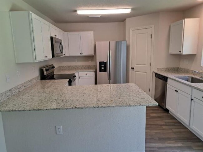 Photo - 430 Sherbourne St