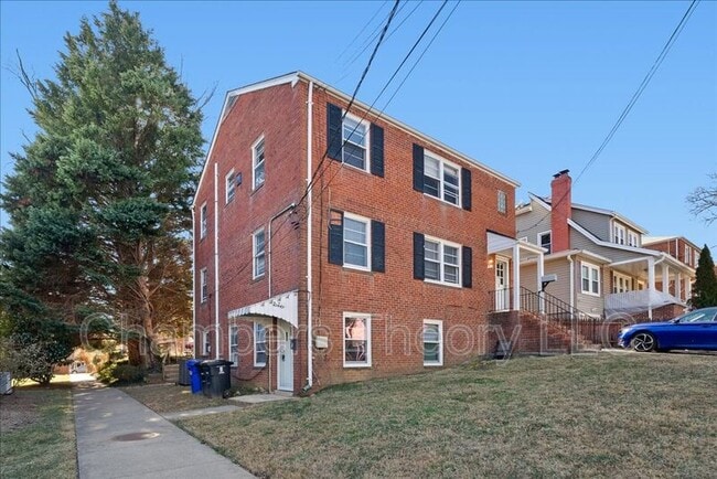 Building Photo - 2620 13th St S Unit #1