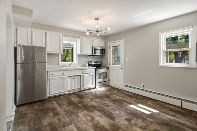Photo - 25433 McDonald St