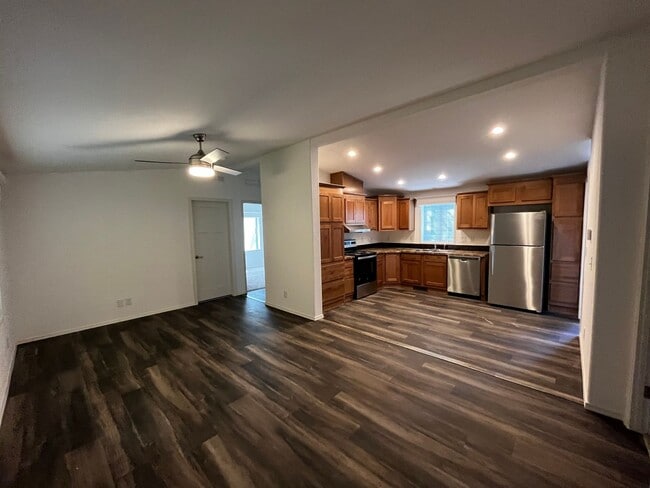 Photo - Beautifully Kept Newly Constructed Manufactured Home 3bed/2bath