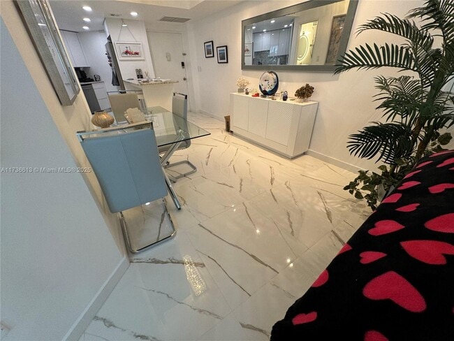 Photo - 999 Brickell Bay Dr
