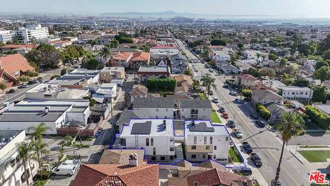 Photo - 1430 W 9th St