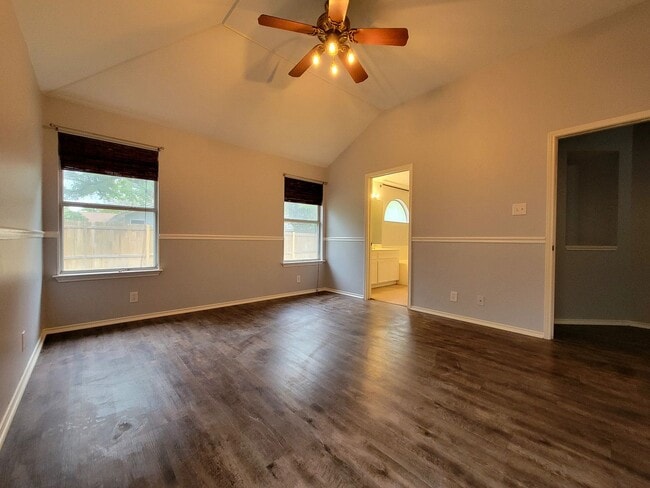 Photo - 722 Minturn Ln