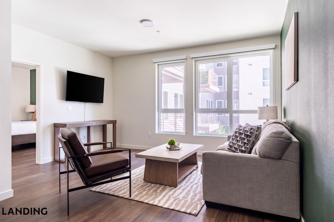 549 S Harvard Blvd Unit 301