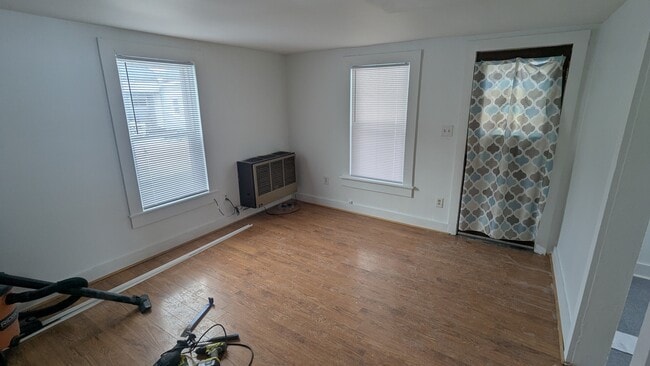 Photo - 48 S Main St