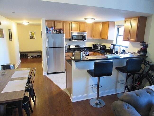 Building Photo - 4301 Park Ave Unit 8E