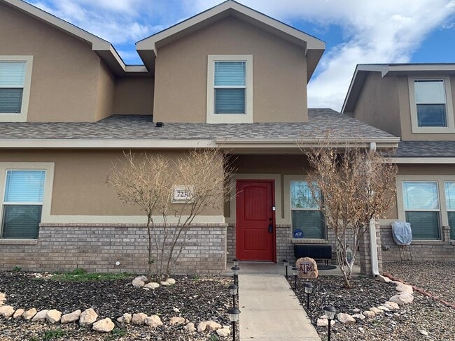 Building Photo - 7230 Manford Ln Rental