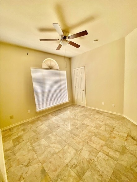 Photo - 8004 Case Dr