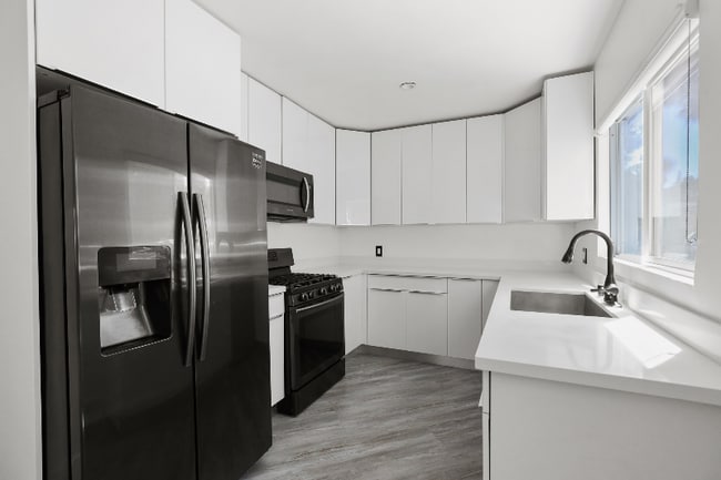 Photo - 1486 Silver Lake Blvd Unidad 1490