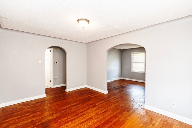 Photo - Amazing 3 Bed 1 Bath Home