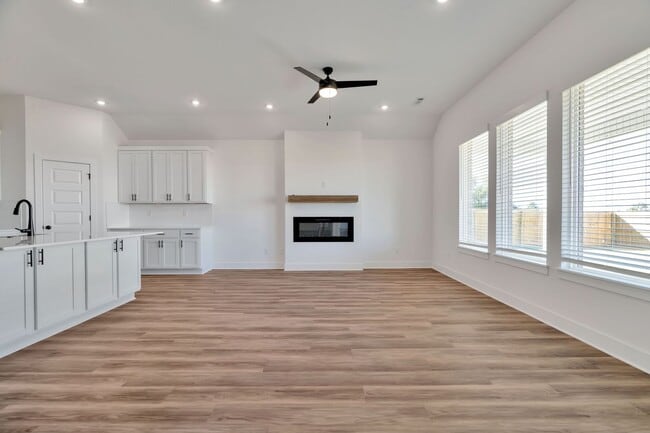 Photo - Brand-New 4 Bedroom in Siloam Springs! 3-C...