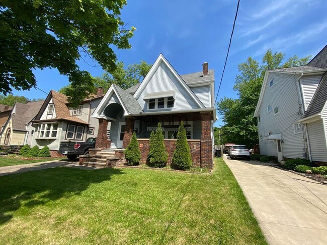 Photo - 3937 W 157th St