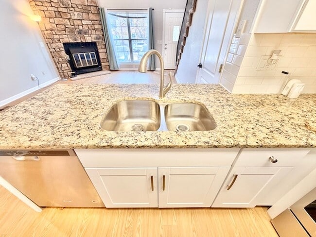 Photo - 2917 W 81st Ave Unidad 2917 W 81st Ave # E