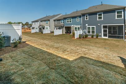 Photo - 230 Kephart Way