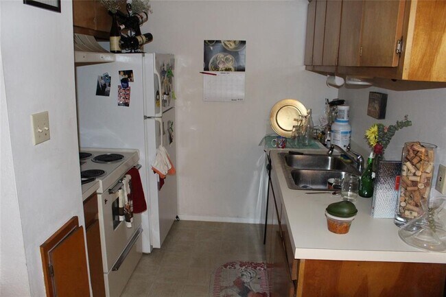 Building Photo - 3316 Guadalupe St Unit 321 Rental