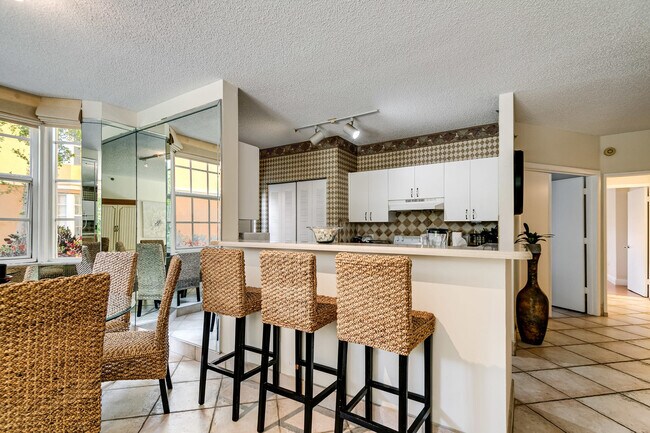 Photo - 19601 E Country Club Dr Unidad FL1-ID1018683P