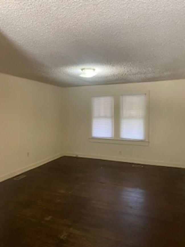 1106 1/2 Roosevelt St Rental - House Rental in Waycross, GA | ForRent.com