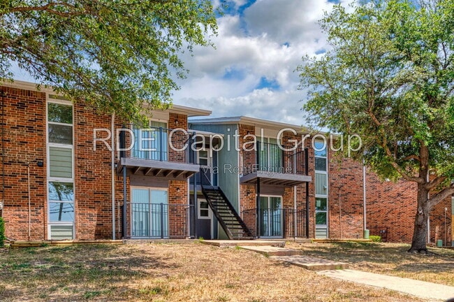 Photo - 8045 W Elizabeth Ln Unit 222