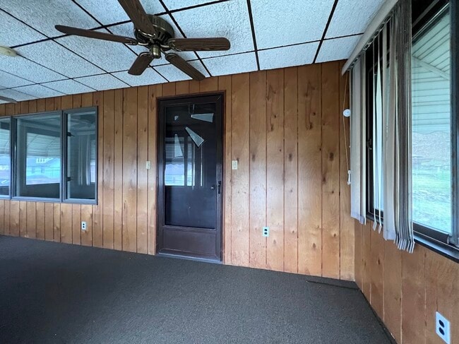 Photo - 304 Marie St