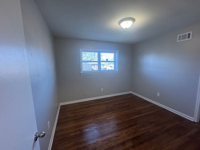 Photo - 2851 Redwing Rd