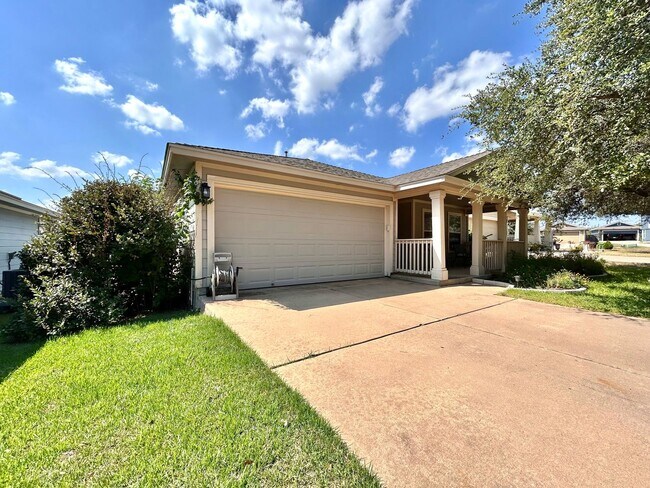Photo - 3BR/2BA Home with Front Porch, Covered Dec...