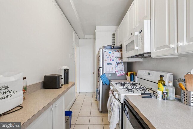 Photo - 2031 Locust St Unidad 1503
