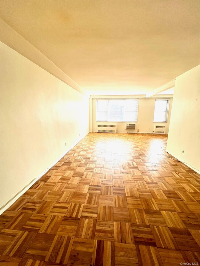 Photo - 10 Lake St Unit 2K