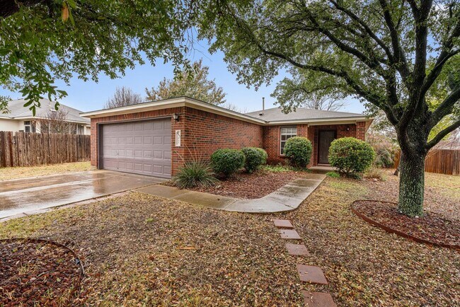 Photo - 107 McCarthur Dr