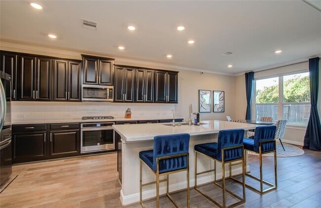 Photo - 4439 Rolling Field Ln