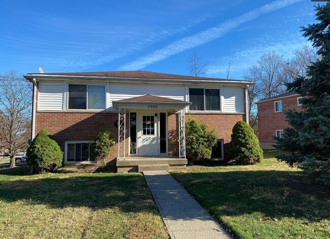 Building Photo - 7598 Boleyn Dr Unit 4