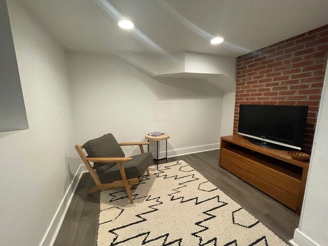 Photo - 4771 N Depauw St