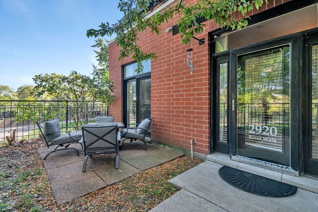 Building Photo - 2920 N River Walk Dr Unit 38