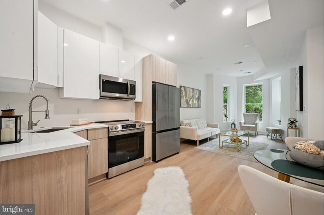 Photo - 1440 Harvard St NW