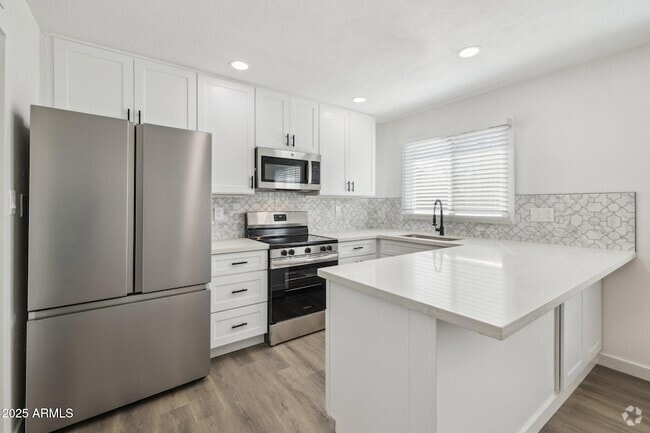 Building Photo - 6173 N Granite Reef Rd Rental