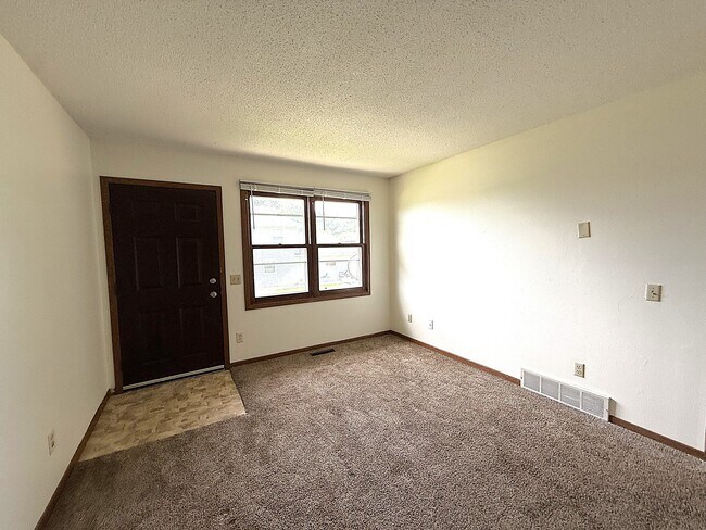 Photo - 4528 Speros Ln