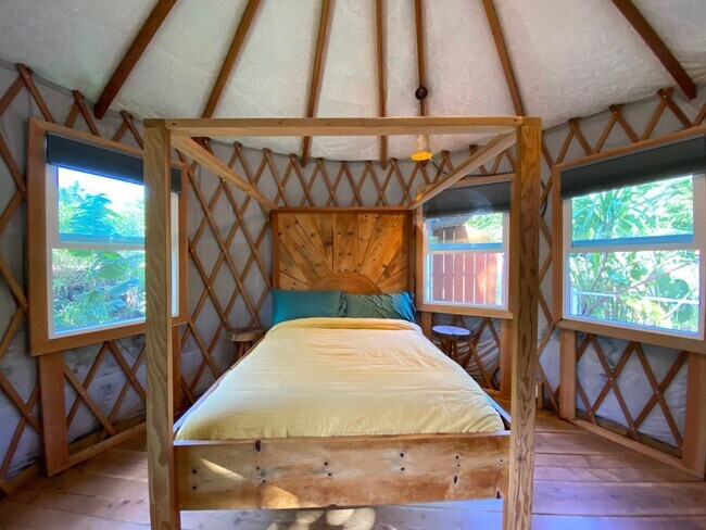 Photo - Studio Yurt with huge partially covered la...