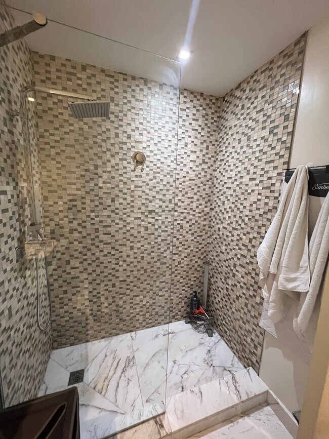 Photo - 21205 Yacht Club Dr Unidad 2605