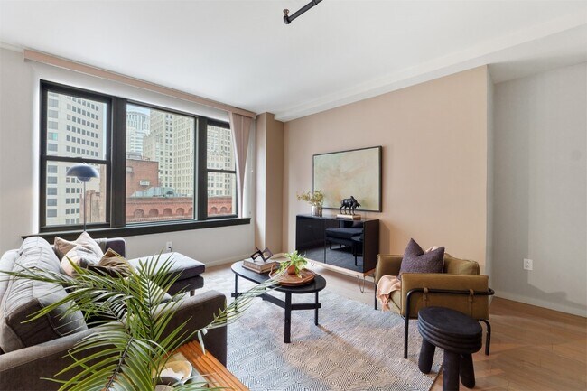 Photo - 915 Olive St Unit 910