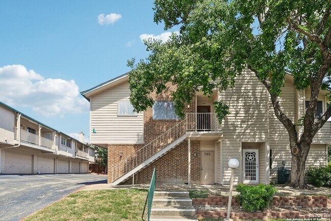 Photo - 349 Harmony Ct