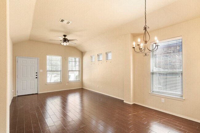 Photo - Beautiful 3 Bedroom Duplex Located in New Braunfels, Texas!