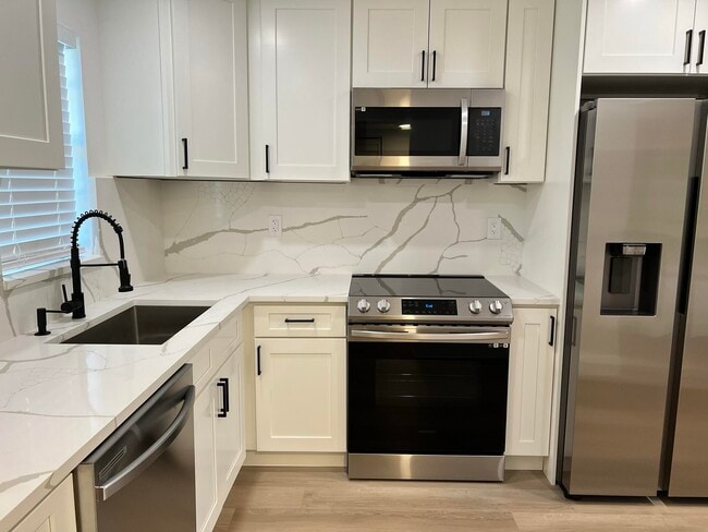 Photo - 9235 SW 8th St Unidad 106