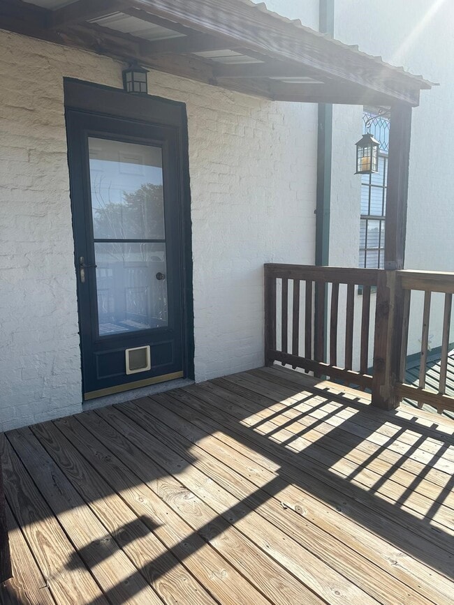 Photo - 519 Spring St Unit E